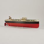 1307 3304 SHIP MODEL